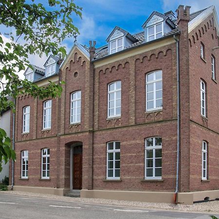 Insel-Apartment Im Herrenhaus Rheinblick Xanten Bagian luar foto