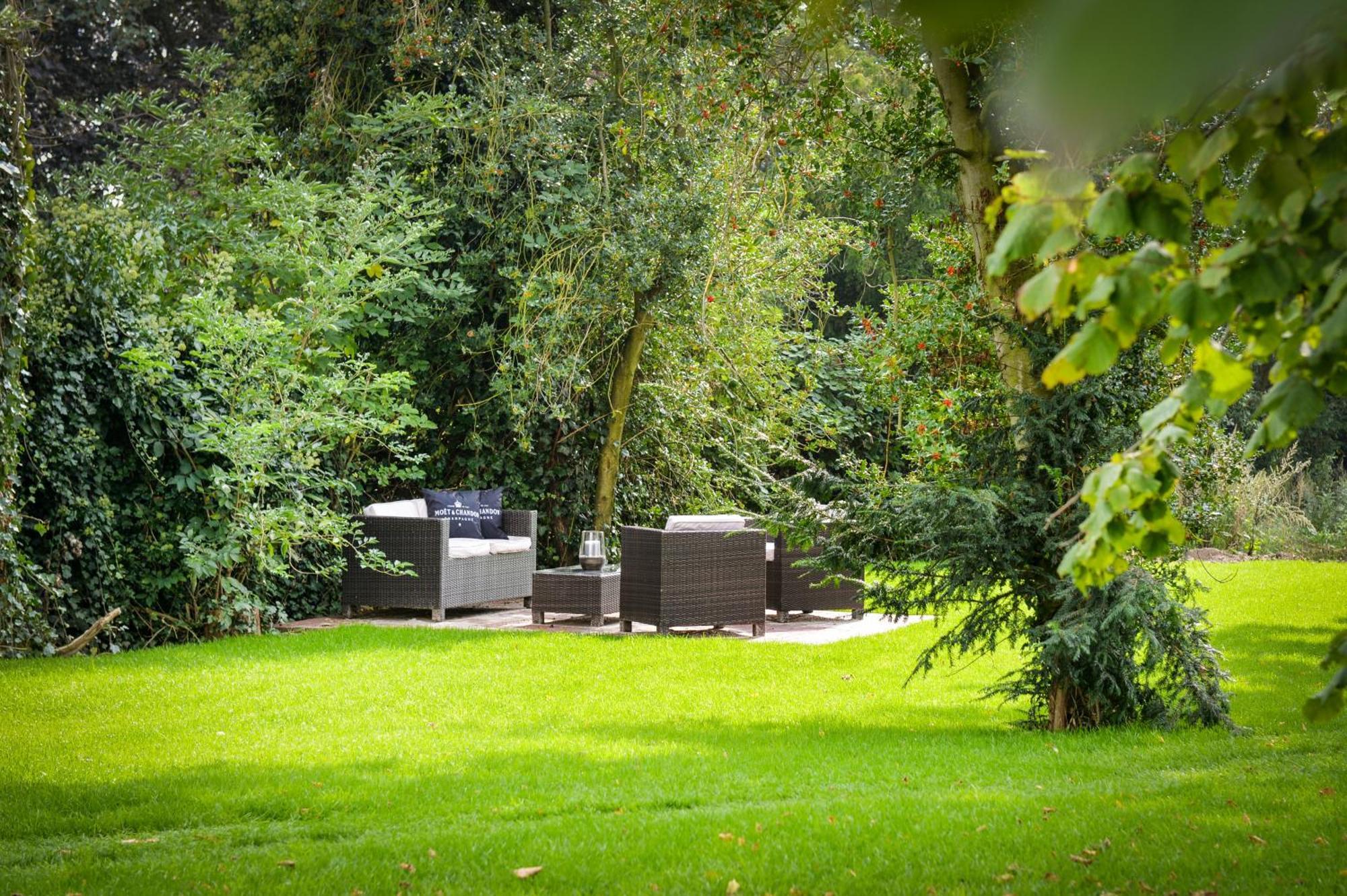 Insel-Apartment Im Herrenhaus Rheinblick Xanten Bagian luar foto