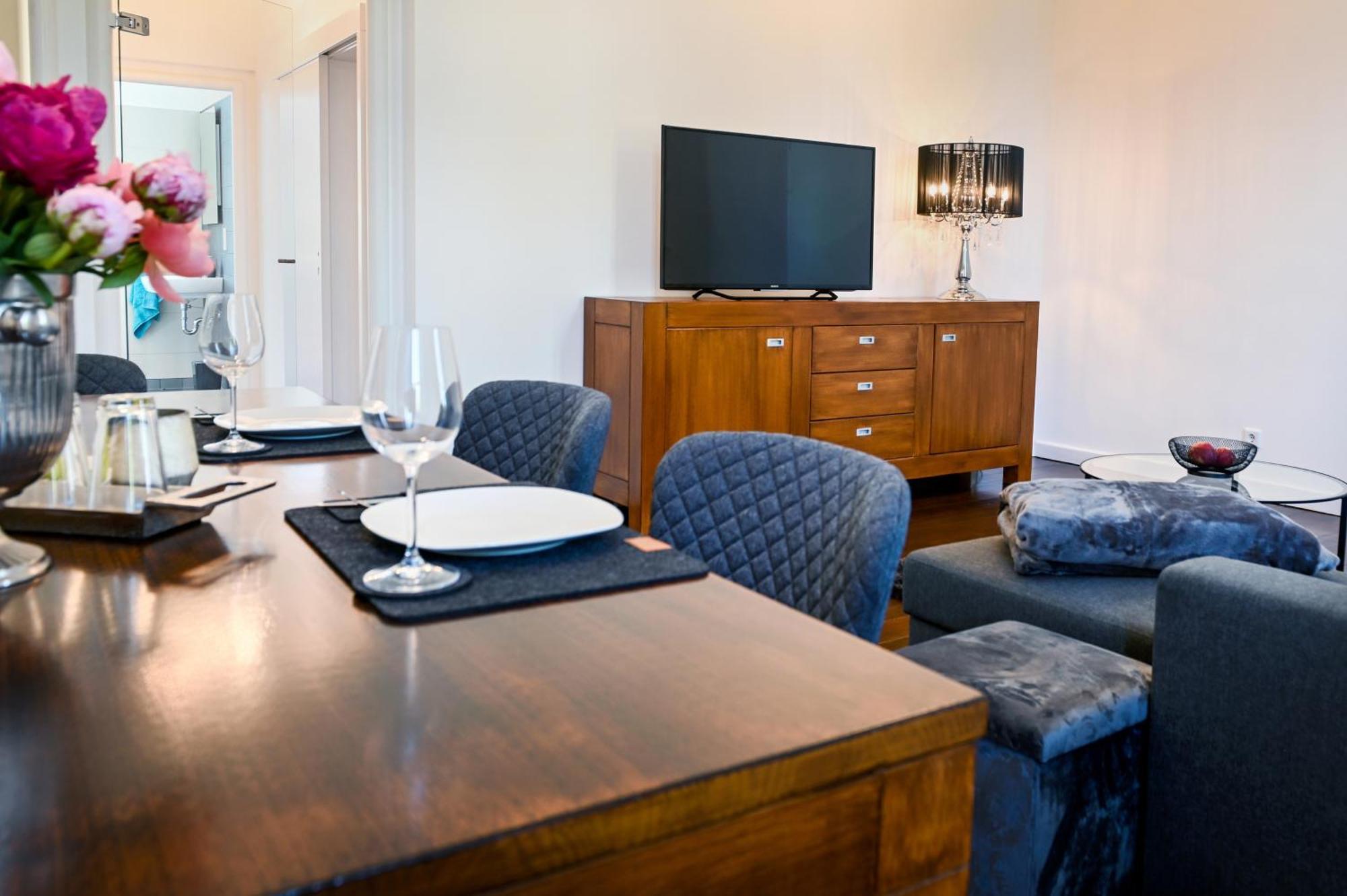 Insel-Apartment Im Herrenhaus Rheinblick Xanten Bagian luar foto
