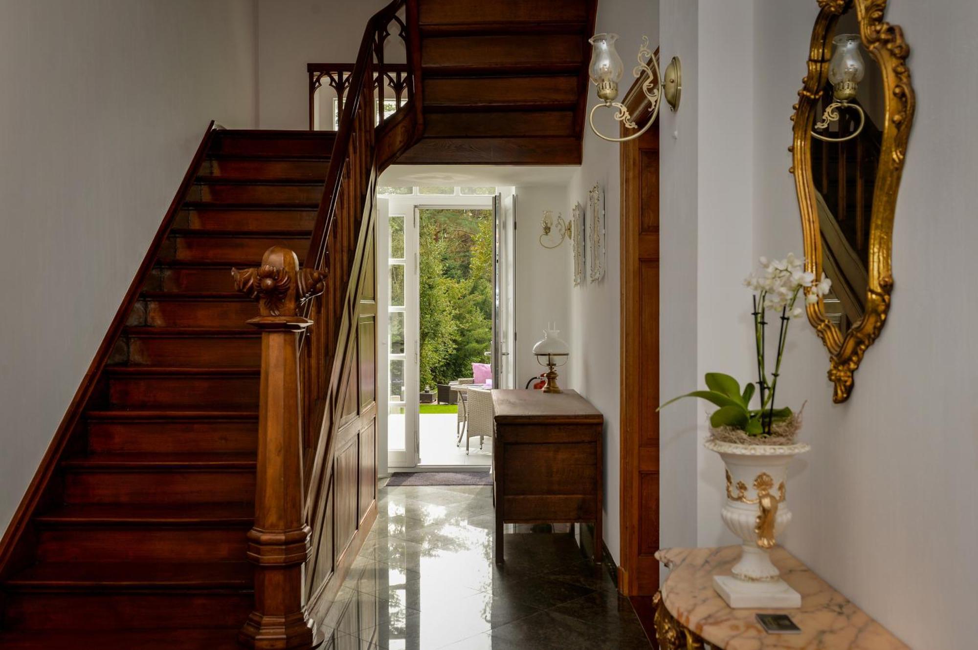 Insel-Apartment Im Herrenhaus Rheinblick Xanten Bagian luar foto